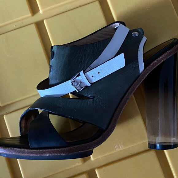 L.A.M.B. Green Strappy Leather Sandals Heels Shoes  7,5M - Picture 2 of 6